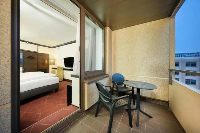 جناح بسرير كوين مع أريكة، Vienna House by Wyndham Diplomat Prague 4/7