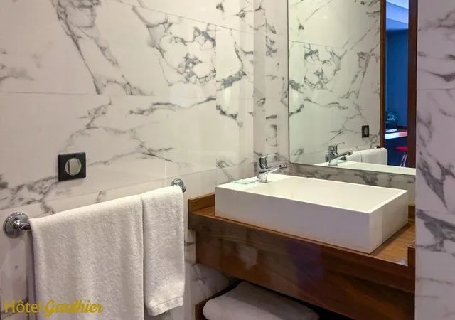 Superior Room H، Hotel Gauthier 5/6