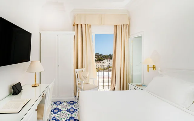 غرفة أساسية بسرير مزدوج أو سريرين منفصلين، Hotel Syrene Capri 1/6