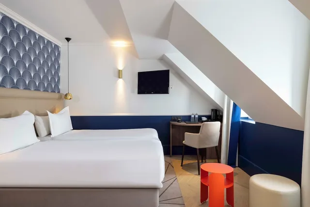 Augustin, Deluxe, Queen Bed، The Augustin 4/10