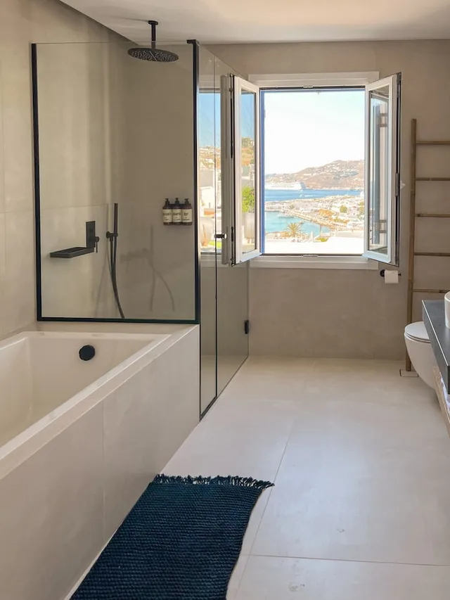 جناح تنفيذي بثلاثة أسرّة بإطلالة على البحر، Portobello Boutique Hotel 1/2
