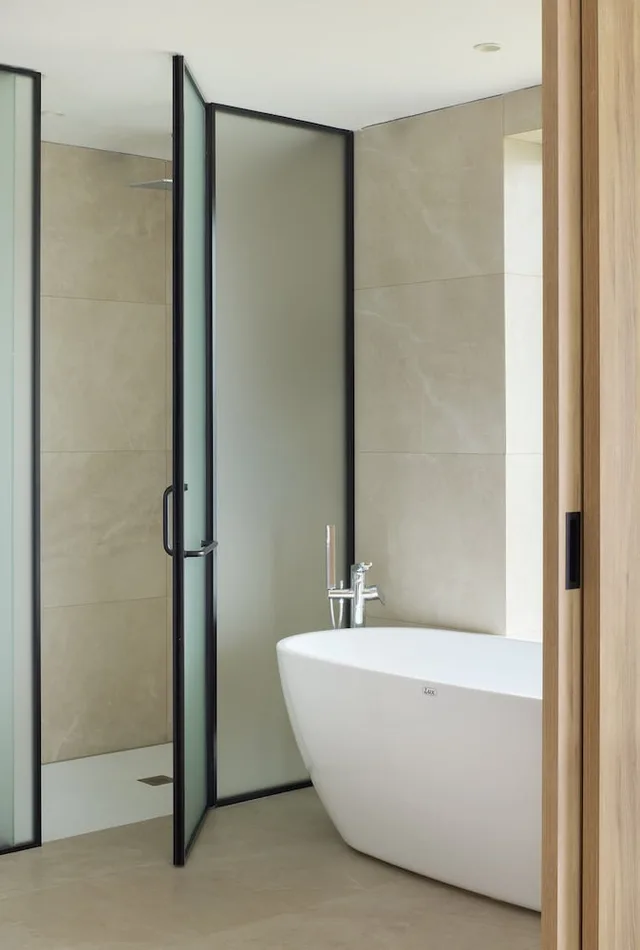 The Level, Junior Suite, King Bed, Beach Side, MELIA DURRES ALBANIA 2/2