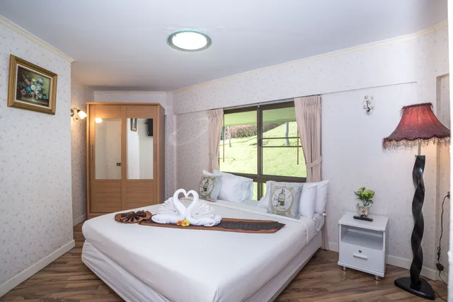 Holiday Home, King and Twin Beds, Pet Friendly، Phukaew Resort & Adventure Park 2/3