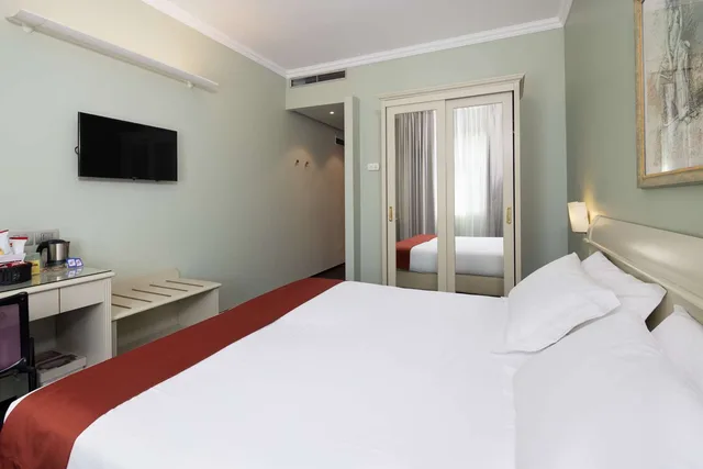 غرفة بسريرين منفصلين وسرير كوين، Best Western Hotel Major 1/2