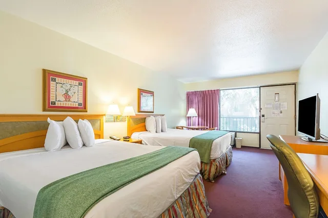 Room, 2 Queen Beds, Americas Best Value Inn & Suites Melbourne 1/6
