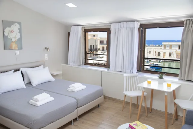 غرفة سوبيريور بسرير كوين بإطلالة على المرفأ، Faros Beach Hotel 1/2