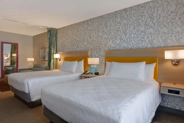 جناح استوديو بسريرين كوين مع أريكة لذوي الإعاقة، Home2 Suites By Hilton Sarasota I 75 Bee Ridge 1/4