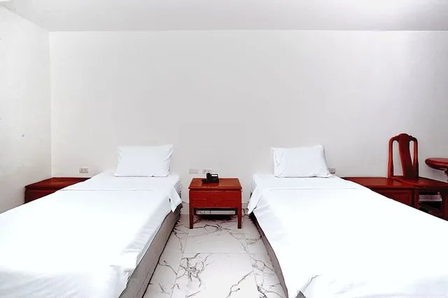 غرفة ديلوكس بسريرين منفصلين، Highfive Hotel 2/3