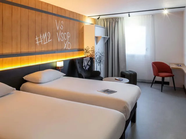 غرفة سوبيريور مفردة، Ibis Styles Cognac 5/10