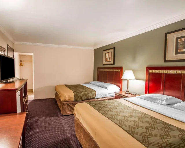 غرفة بسريرين كوين، Rodeway Inn Prescott 1/3