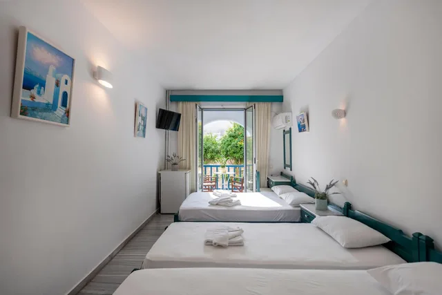 غرفة رباعية، Aegeon Hotel 1/10