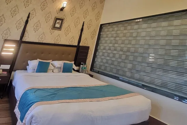 Premium, King Bed, HOTEL LABH GARH PALACE 4/8