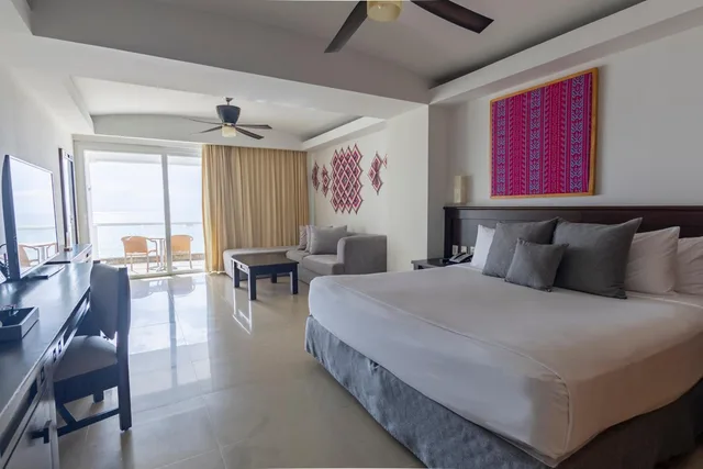 جناح جونيور عائلي بسرير كينج بإطلالة على الجبل، Fiesta Americana Riviera Nayarit Resort & Spa 1/5