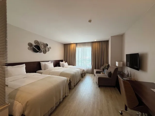غرفة بريميوم ثلاثية بسريرين منفصلين بإطلالة على المدينة، The Ann Hanoi Hotel 7/10