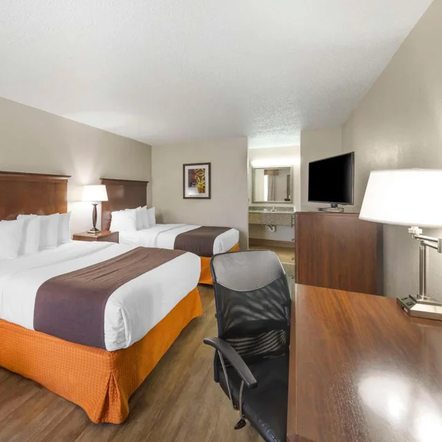 غرفة بسريرين كوين لذوي الإعاقة، Best Western Athens Inn 6/7