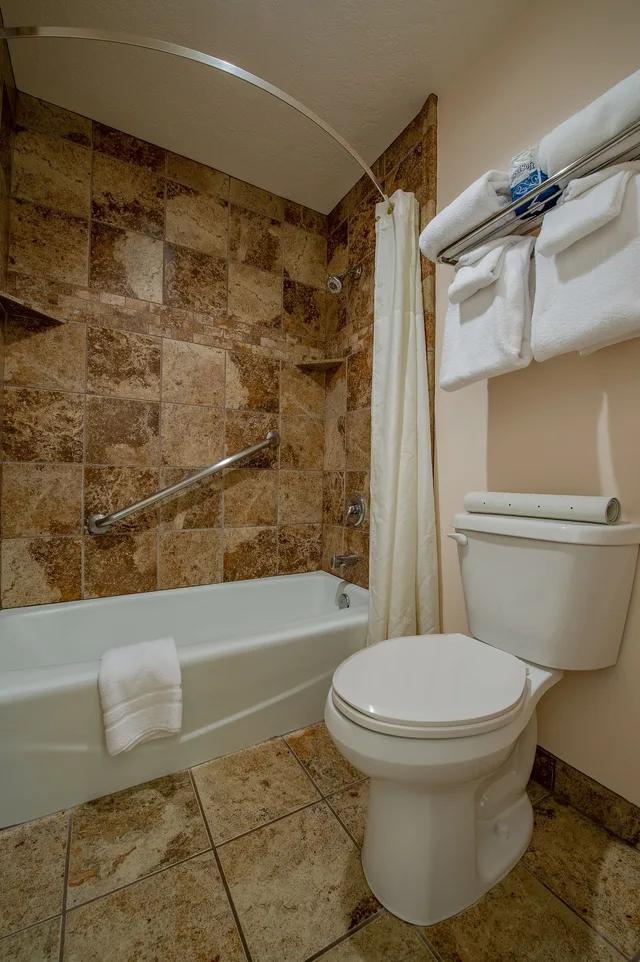 غرفة قياسية بسريرين كوين، 49 Er Inn And Suites 2/3