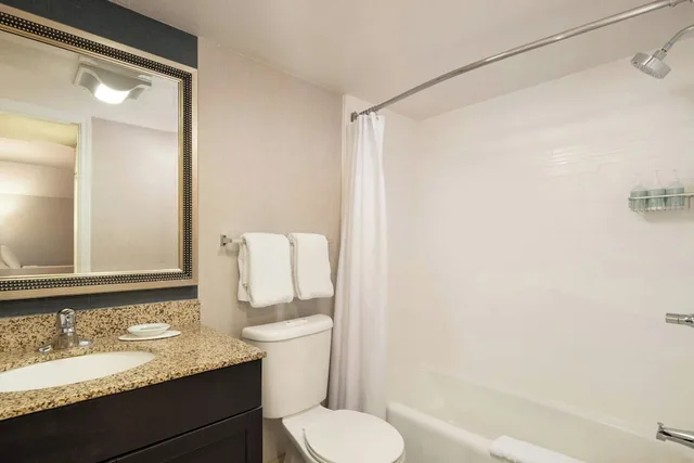 جناح عائلي بسريرين كوين بغرفتي نوم مع أريكة، Residence Inn Anaheim Placentia Fullerton 4/7