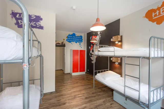 سكن مشترك مختلط بأربعة أسرّة بحمام خاص، Sunflower Hostel 1/2