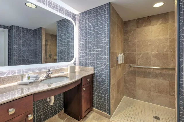 جناح بسريرين كوين مع أريكة لذوي الإعاقة، Homewood Suites by Hilton Rock Springs 1/1