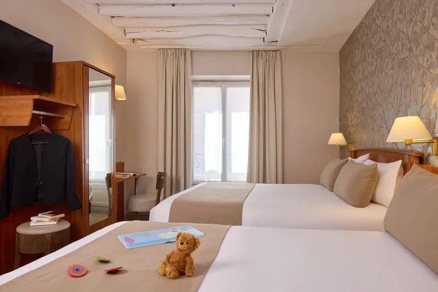 غرفة قياسية ثلاثية، TIMHOTEL LE LOUVRE 2/2
