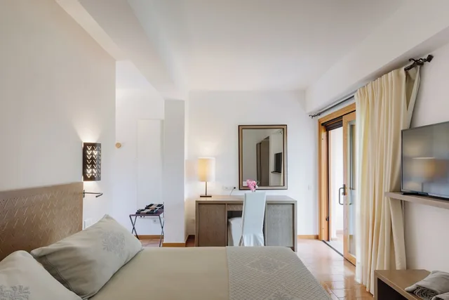 غرفة كلاسيكية بسرير مزدوج بإطلالة على الحديقة، Hotel Aquadulci 3/10