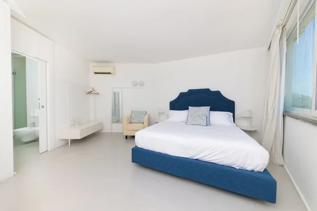 غرفة سوبيريور بسرير مزدوج بإطلالة على البحر، Suite Time Capri Villa La Pergola 4/10