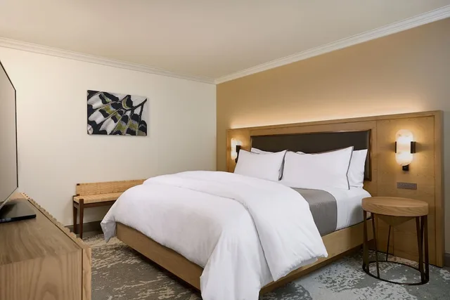 1 Bedroom, Junior Suite, The Westin Los Angeles Airport 1/2