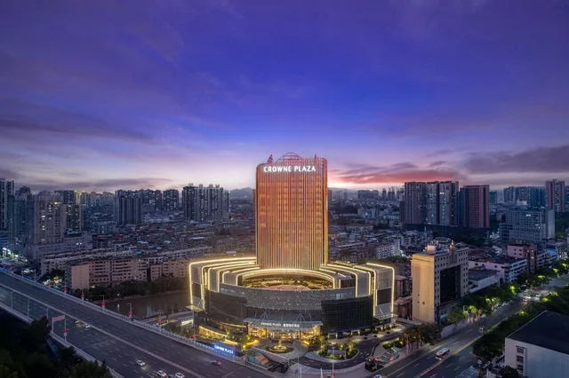 Crowne Plaza Huaihua by IHG، Huaihua 1/50
