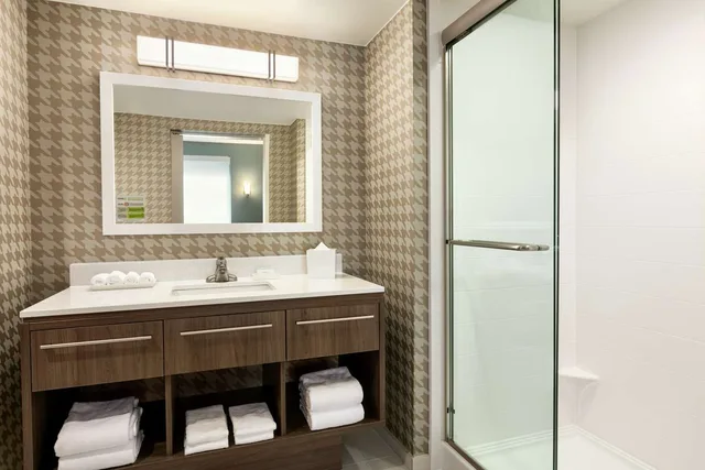 جناح استوديو بسريرين كوين لذوي الإعاقة، Home2 Suites by Hilton Brandon Tampa, FL 3/5