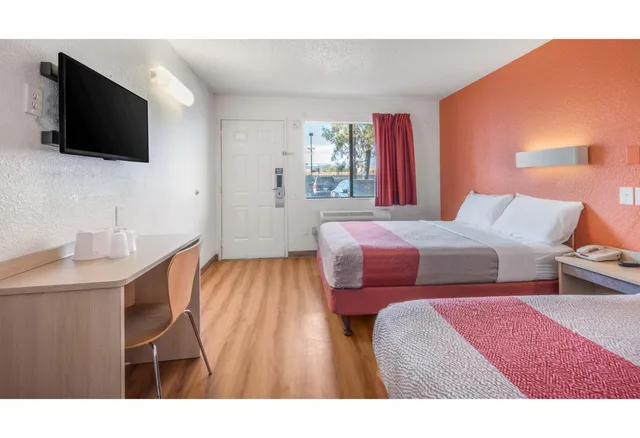 غرفة رباعية بسريرين مزدوجين، Motel6 Fairfield, CA - North 8/9