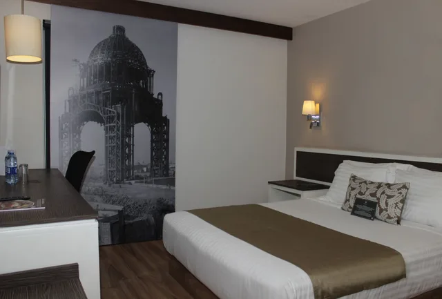 غرفة بسرير كوين، Hotel Plaza Revolucion 1/3