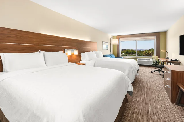 Suite, Queen Bed, Accessible, Holiday Inn Express & Suites Suisun City 1/4