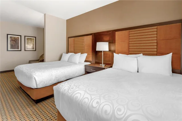 جناح بسريرين كوين مع أريكة، Best Western Plus Hinton Inn and Suites 1/3