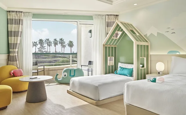 Kids, Deluxe, Family, 1 Queen and 1 Single Bed, Garden View, Grand Josun Jeju 1/4