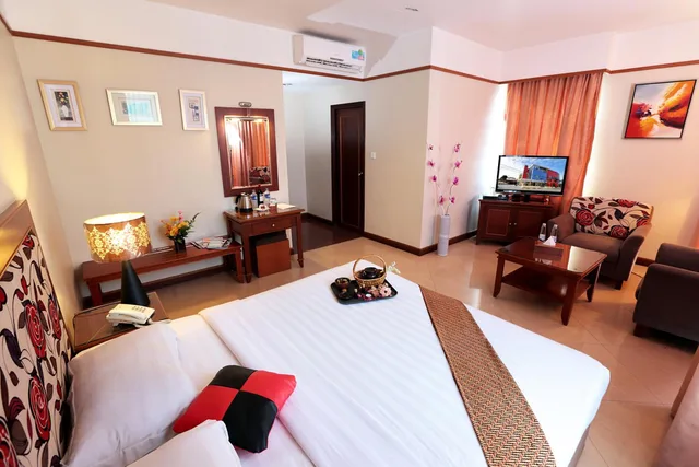 جناح جونيور بسرير كينج، HOTEL MAXIMILLIAN 2/5