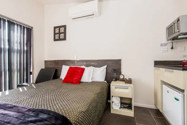 Compact, Studio, Double Bed، 151 On London Motel 1/4