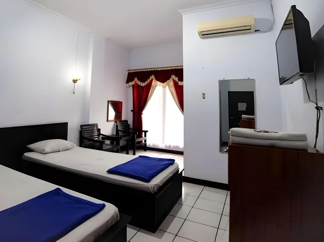 VIP، Hotel Wisata by ZUZU 1/1