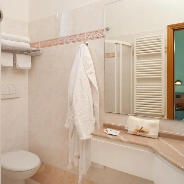 شقة سوبيريور، Hotel Villa Luigia 2/4