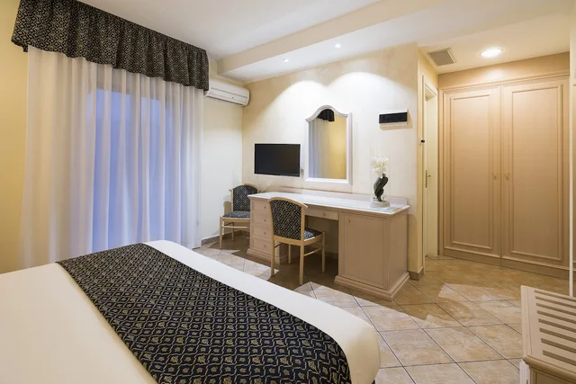 Standard DUS، Sant Alphio Garden Hotel & Spa 3/7