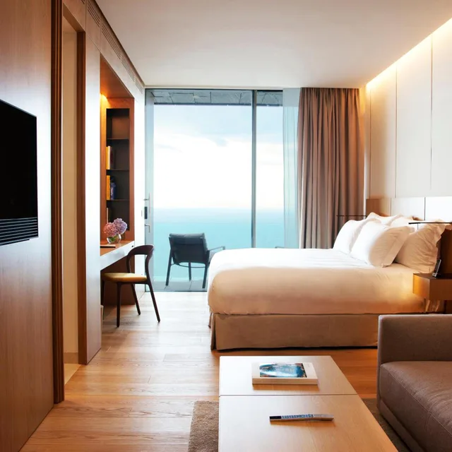 Horizon, Double Bed, Hotel Akelarre 5/10