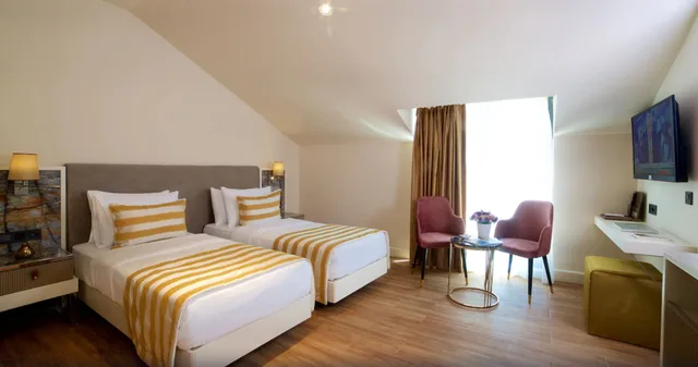 غرفة سوبيريور ثلاثية، Icon Hotel Taksim 1/2