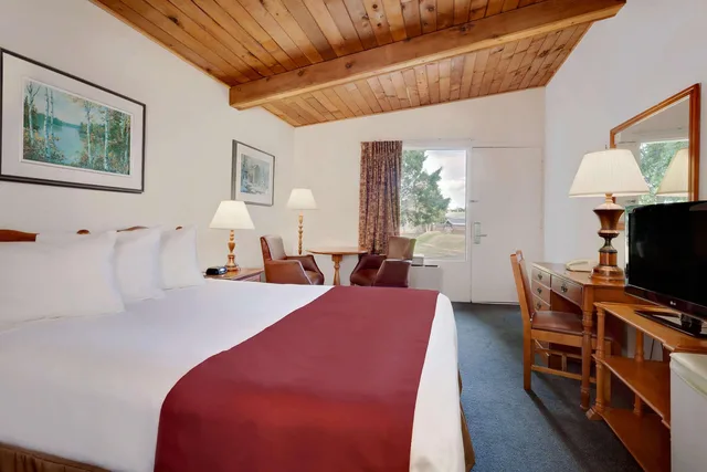 غرفة بسرير كوين، Ramada by Wyndham 1000 Islands/Gananoque 1/2