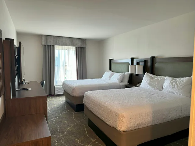 غرفة بسريرين كوين لذوي الإعاقة، Hampton Inn Suites Dobson 2/2