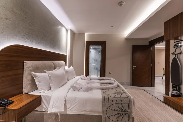 جناح سوبيريور بسرير كوين، فندق تورا(Tura Residence Olaya) 7/10