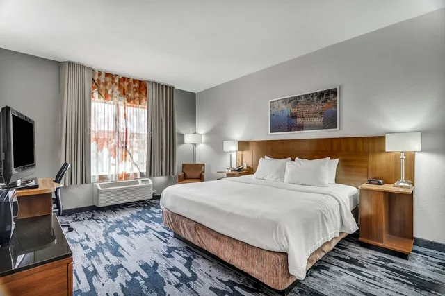 Room, King Bed, Accessible, Fairfield Inn Suites Fort Worth Fossil Creek 2/6
