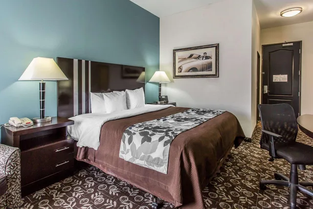غرفة بسرير كينج، Sleep Inn & Suites West Medical Center 2/2