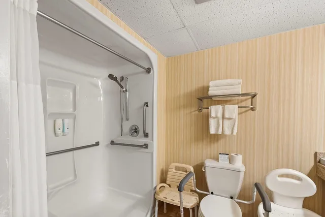 غرفة بسرير كوين لذوي الإعاقة، Quality Inn Harpers Ferry - Charles Town 5/5