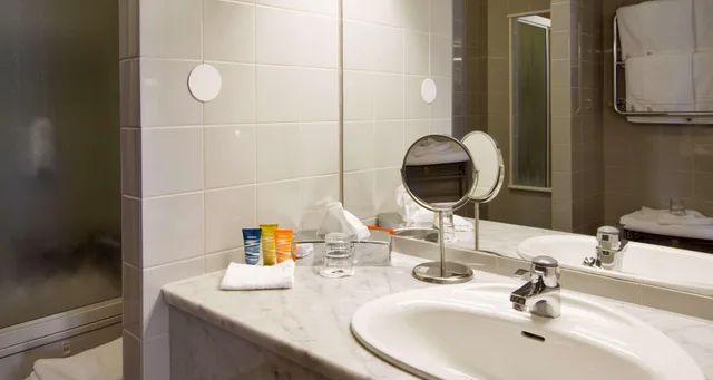 جناح بسرير كينج وسرير كوين بغرفتي نوم بمنطقة جلوس، Best Western Plus Vasterviks Stadshotell 1/1