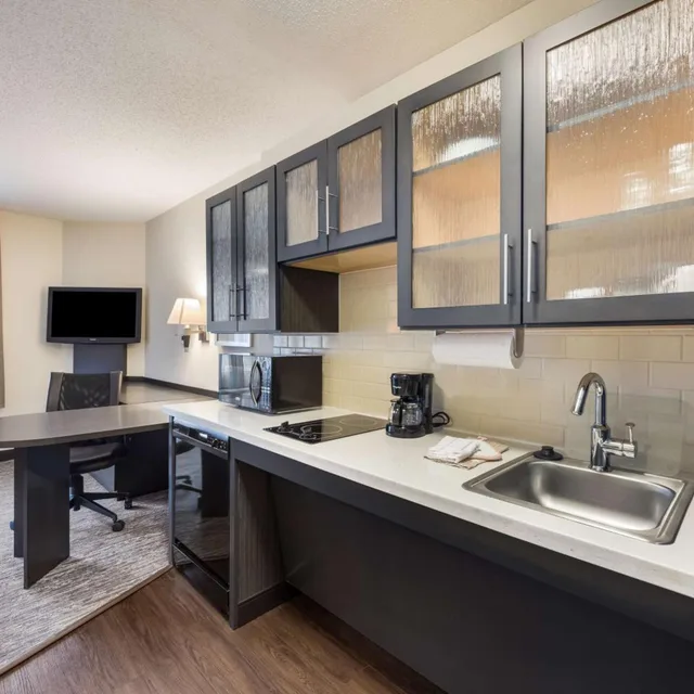 Studio, Suite, Queen Bed, Bathtub, Accessible, Sonesta Simply Suites Oklahoma City Airport Oklahoma City 10/10