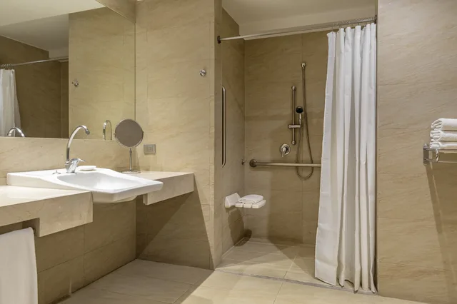 Deluxe, Suite, King Bed, Ocean Front، Sheraton Miramar Hotel and Convention center 4/4